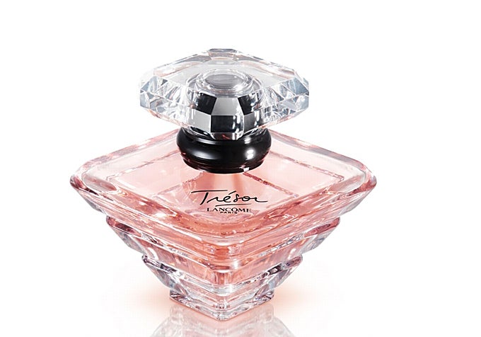 Trésor de Lancôme, premio a la fragancia femenina icónica.