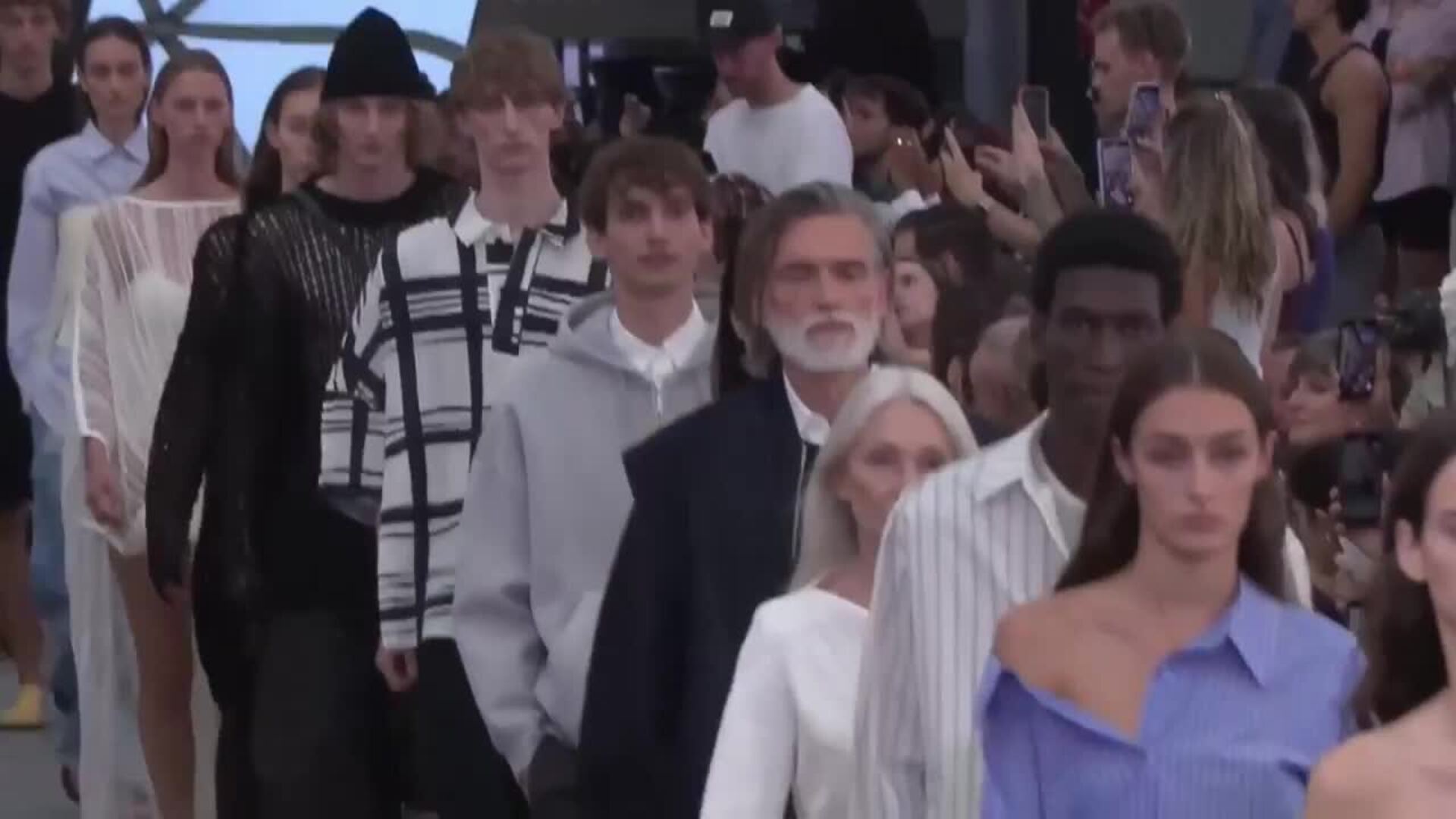 Adolfo Domínguez presenta Zenit, su nueva colección