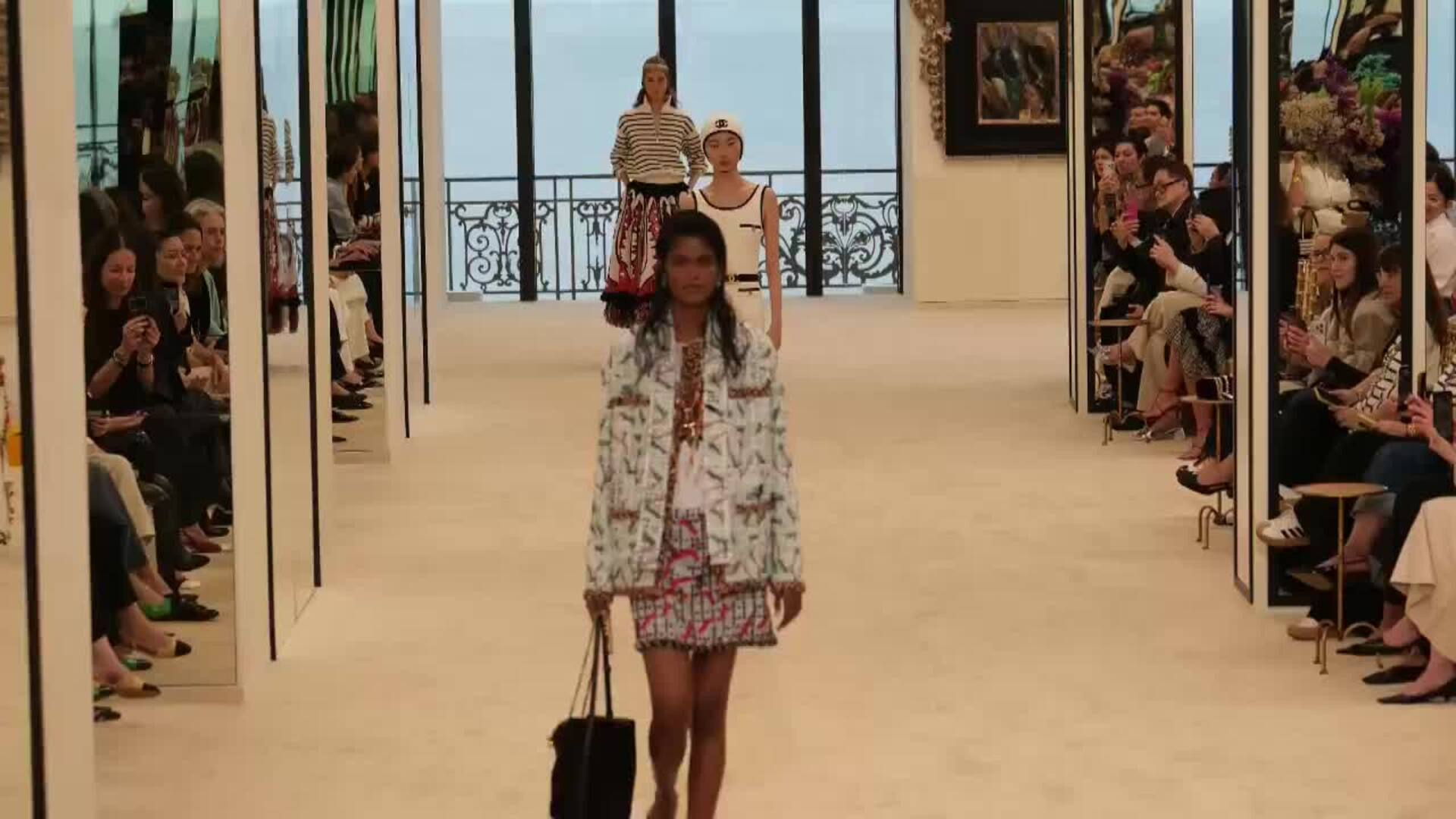 Chanel presenta el desfile de la colección Crucero 2026/2027 en Biarritz