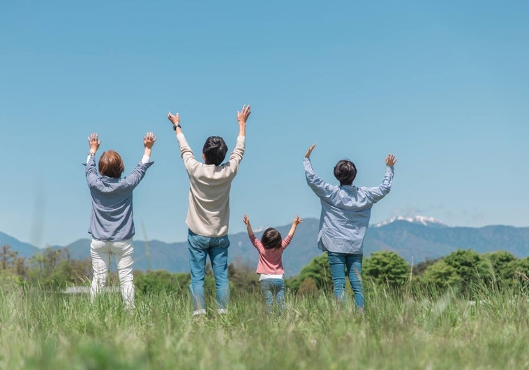 La parentalidad positiva favorece el autocontrol, la autonomía y una buena autoestima en los hijos