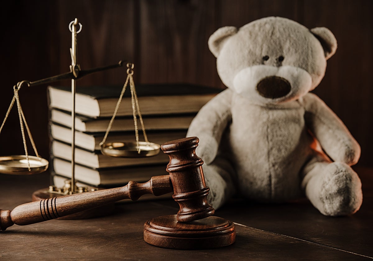 Cuando se retira la patria potestad, los menores son declarados en situación de desamparo