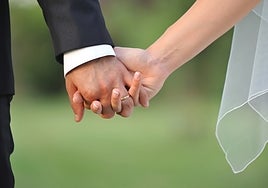 El insospechado efecto que tiene el matrimonio en el desempeño laboral de los hombres