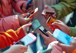 Cibercondria, la nueva obsesión de los jóvenes por autodiagnosticarse enfermedades en redes sociales