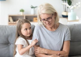 «Hay 'abuelos esclavos' que no se quejan por miedo a que piensen que no cumplen su rol o que no quieren a los nietos»