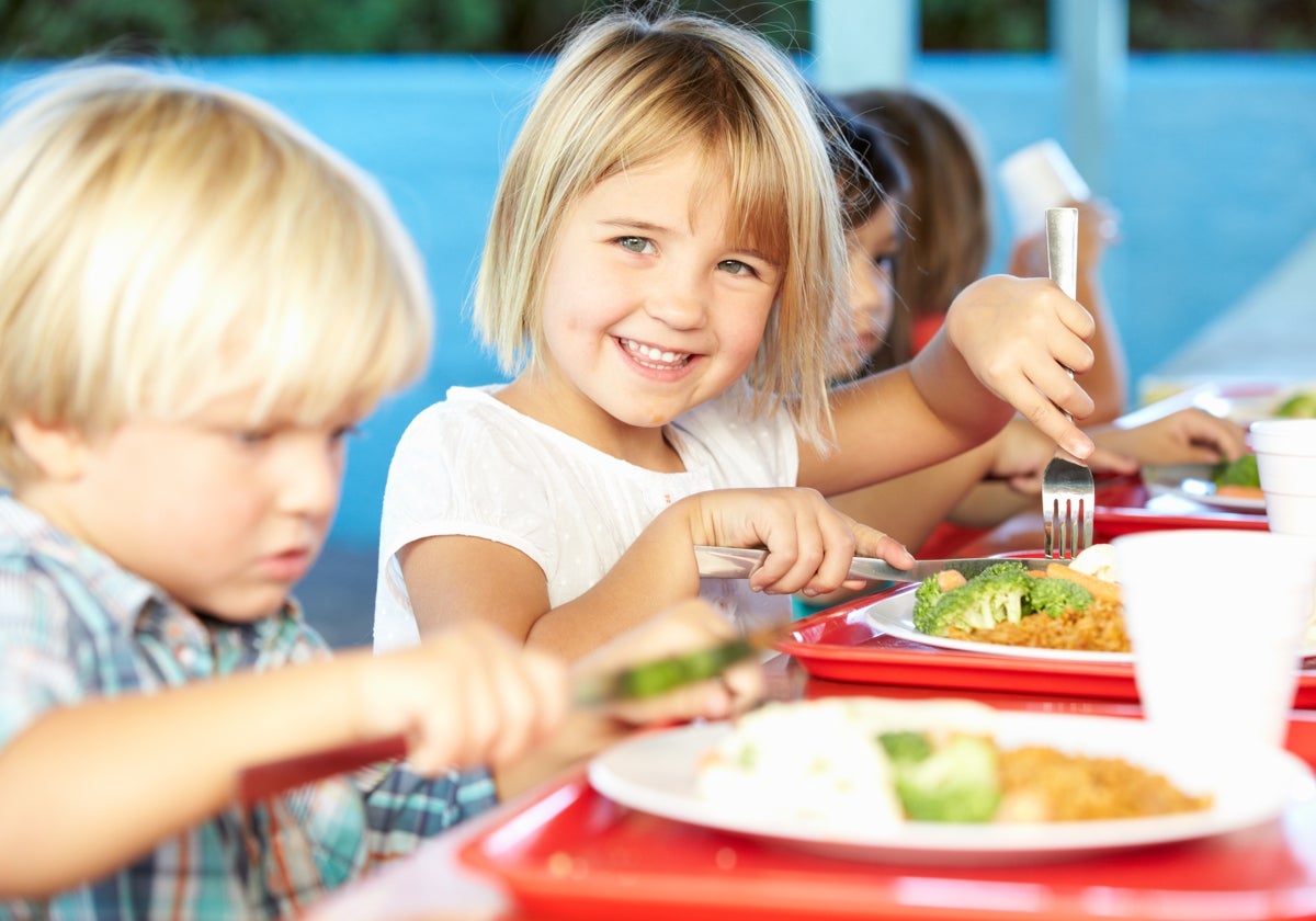 ¿Deben cambiar los menús escolares según la etapa educativa de los niños?