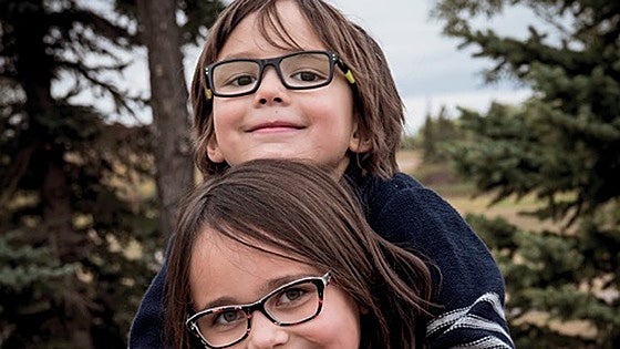 «Mi hermana lo es todo para mí»: Aldeas Infantiles reivindica que los hermanos en acogimiento crezcan juntos