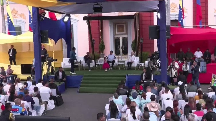 Venezolanos celebran el "rescate" de la niña de años separada de su madre migrante en EE.UU.