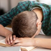 Advierten sobre el mínimo de horas que hay que dormir entre los 12 y los 16 años