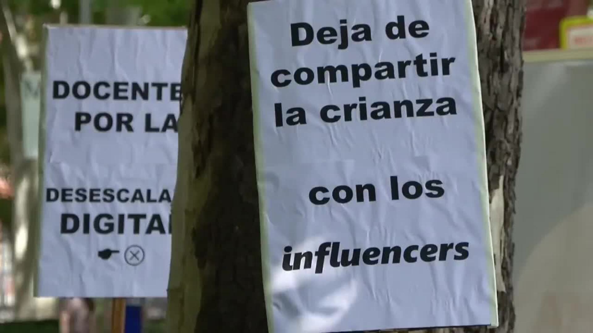 Padres y profesores se manifiestan en favor de la desconexión digital ...