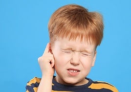 Si mi hijo tiene otitis, ¿se puede bañar?