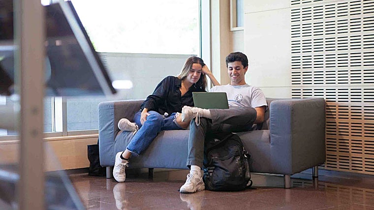 Formar personas con impacto: así prepara Comillas CIHS (Universidad Pontificia Comillas) a los líderes del mañana