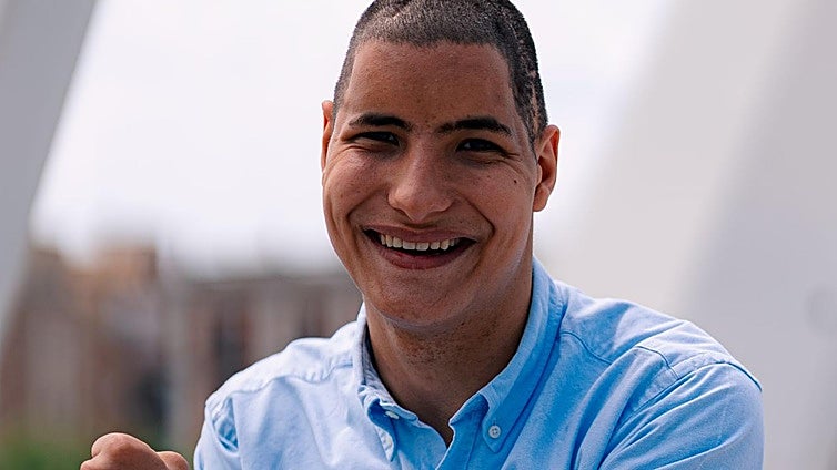 Roquestar, 18 años, parálisis cerebral y 50 operaciones: «¡Actitud positiva, siempre!»