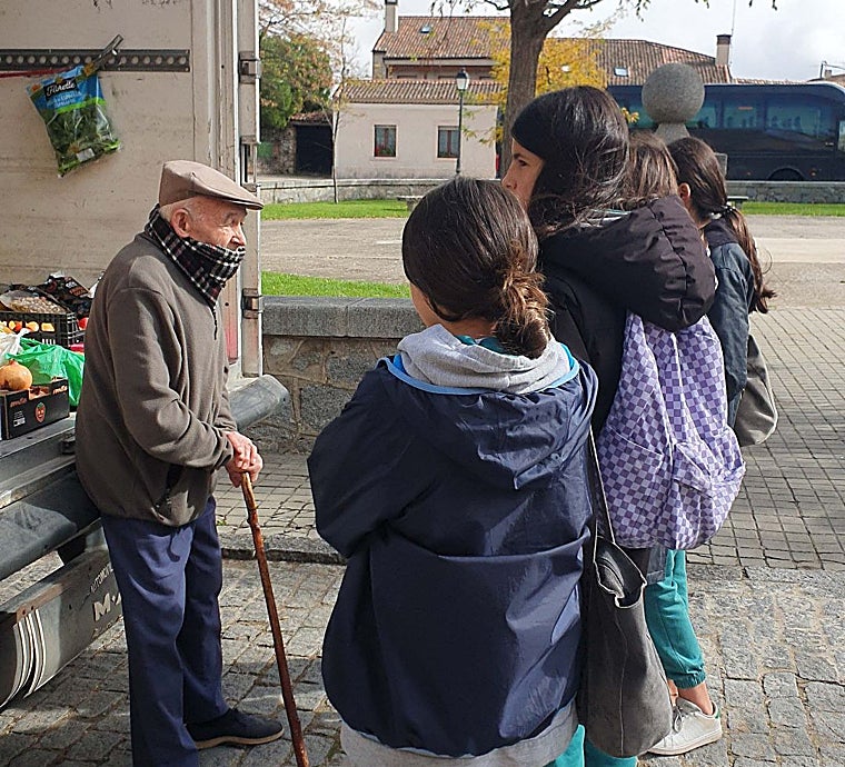 A escola Alarcón promove um projeto que conecta seus alunos com a vida rural de La Matilla (Segóvia).