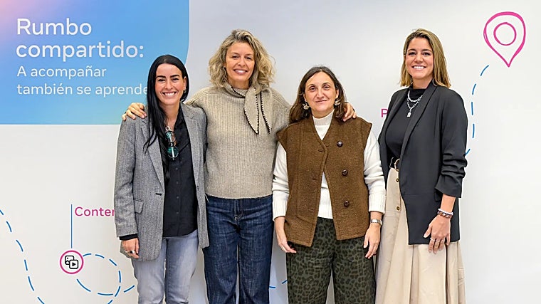De dcha a izda.: Laura Cuesta, Diana Al Azem, María Zabala e Isabel Cuesta