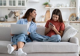 Pantallas: «Las familias deben pasar del control al acompañamiento, no podemos tener hijos hipervigilados»