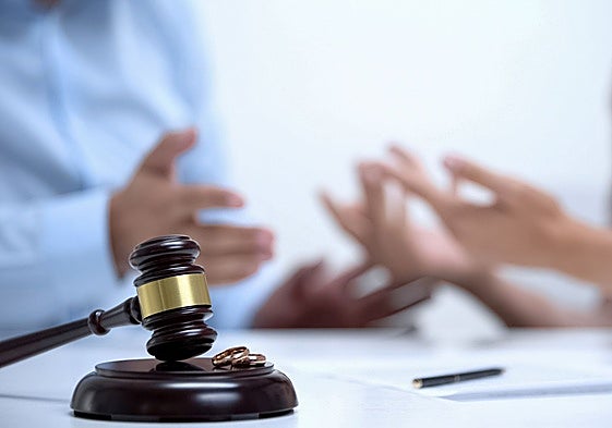 Otorgan una pensión vitalicia de 1.400 euros a una mujer por cuidar de sus hijos y trabajar para su ex marido