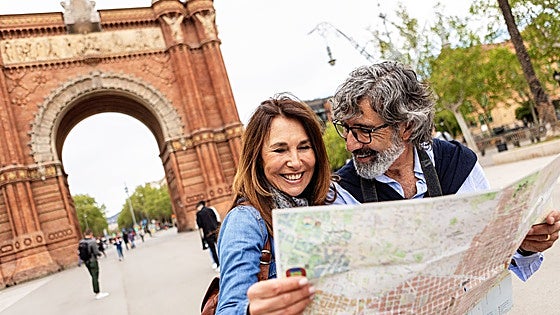 Seniors disfrutones, activos y tecnológicos: Ya hay más mayores consumiendo que jóvenes