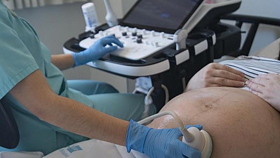 Fertilidad en pareja: lo que haces cada día puede acercarte (o alejarte) de ser padre