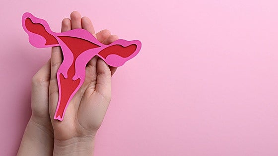 El proceso físico de la menopausia que antes se vivía 'en silencio' y que tiene solución