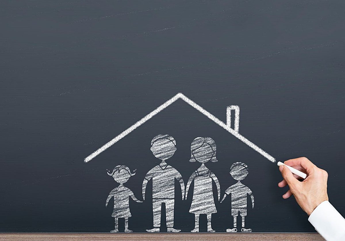Lo que pasa en cada hogar «tiene significativas implicaciones para el conjunto», asegura esta docente.