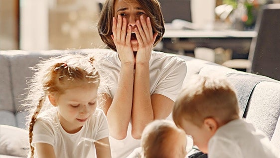 Rocío Ramos-Paúl, 'Supernanny': «Si estás irritable, sientes culpa, desconectas de tus hijos y tienes cansancio permanente, eres un padre agotado»