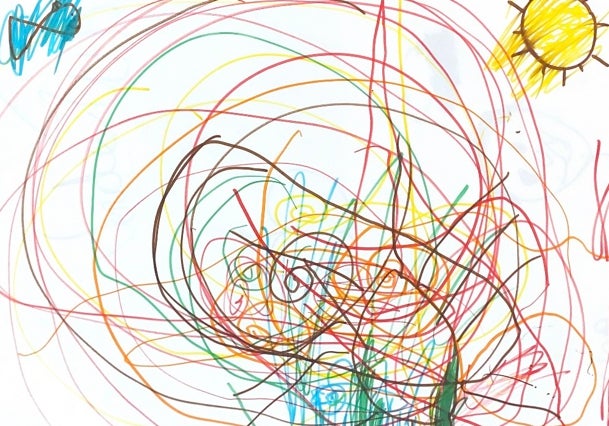 El dibujo de Luis (4 años), explica la psicóloga de Anda Conmigo, «muestra un trazo libre, enérgico y expansivo, propio de su etapa evolutiva».