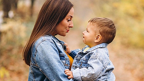 Alfonso Ruiz, doctor por Oxford: «Tus hijos aprenderán mucho de lo que les enseñes, pero aún más de la persona que eres. El mejor regalo que puedes darles es conocerte a ti mismo»
