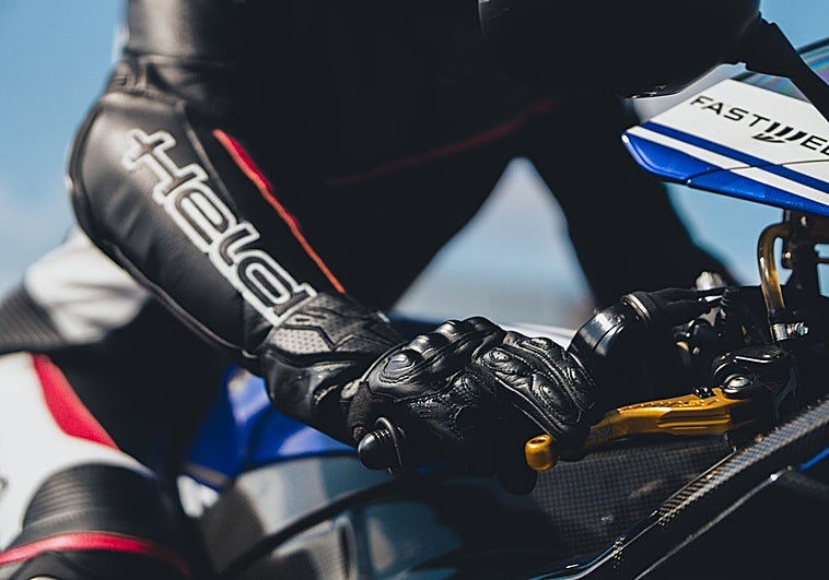 Guantes de moto con calefacción: disfruta de tu moto en invierno con los guantes calefactables