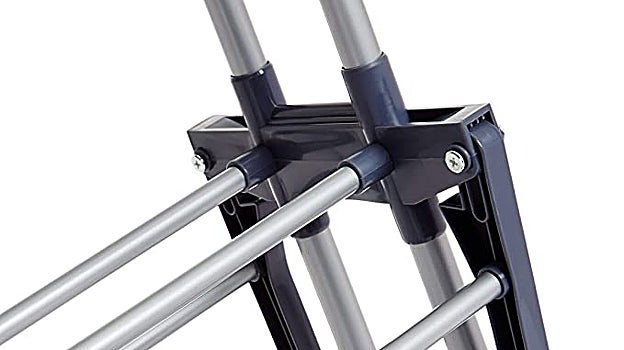 Amazon Basics – Tendedero tipo torre, para interior, con alas plegables