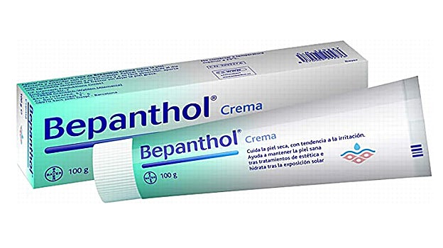 Crema hidratante en pomada