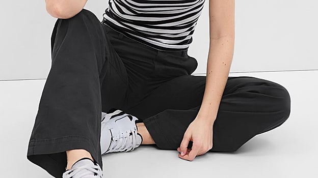 Pantalón chino acampanado