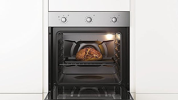 Bolla de pan en el horno