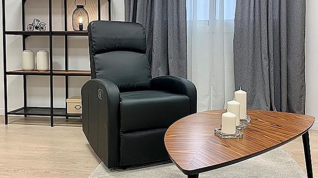 Sillón con tapicería de polipiel