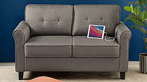 Sofá con conexión USB