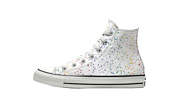 Las clásicas Chuck Taylor customizadas con tu propio estilo / Converse