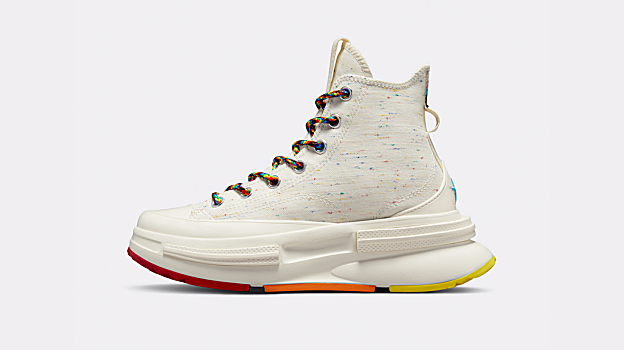 Elige estas originales Converse para disfrutar al máximo del Pride 2023 / Converse