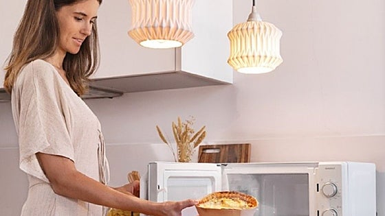 Eficiencia y versatilidad con el microondas con grill Cecotec Grandheat ¡ahora rebajado un 21%!