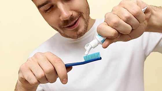 Las mejores pastas de dientes blanqueadoras 2025 para realzar tu sonrisa