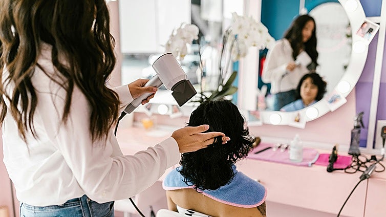Los 10 mejores secadores de pelo profesionales del mercado