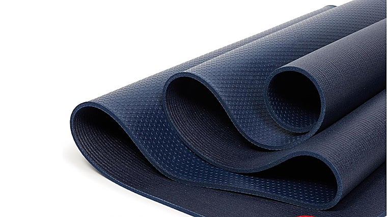 Probamos las mejores esterillas de yoga antideslizantes calidad-precio