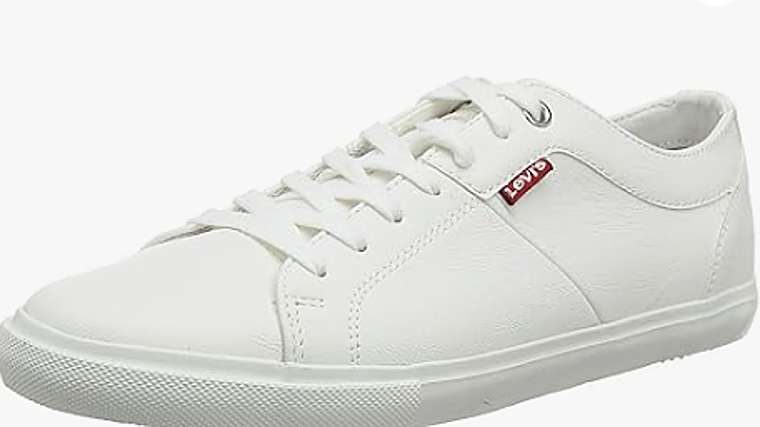 Las zapatillas blancas de hombre que no pueden faltar en tu armario este otoño