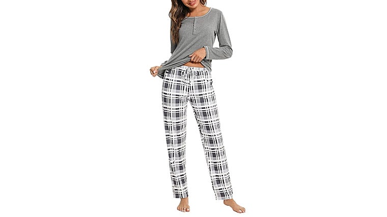 Seleccionamos los mejores pijamas de invierno para mujer