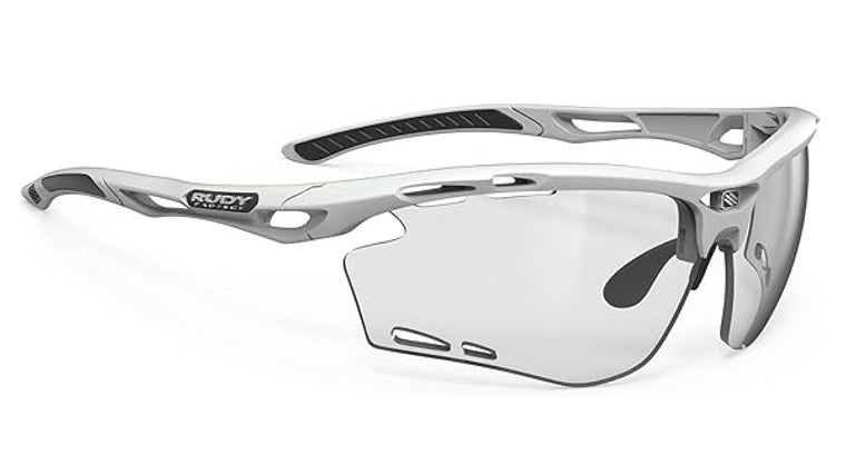 Las mejores ofertas en gafas de sol deportivas para este verano