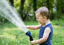 Refresca tu jardín con estas mangueras extensibles al mejor precio