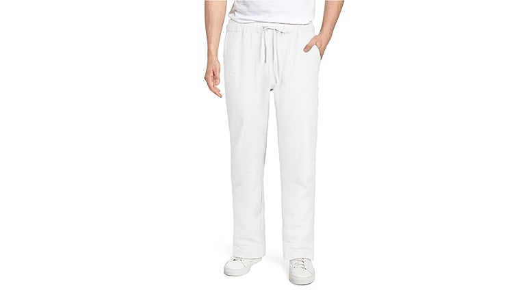 Este verano no te puede faltar en tu armario un buen pantalón de lino