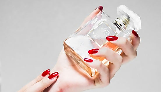 «No me puedo creer que el perfume que llevas cueste menos de 30 euros»: los mejores perfumes low-cost para mujer