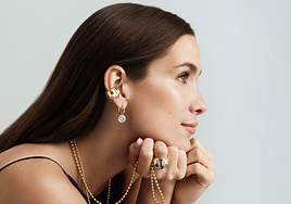 Nueva colección de joyas María Pombo X Agatha Paris: los tops que no puedes perderte