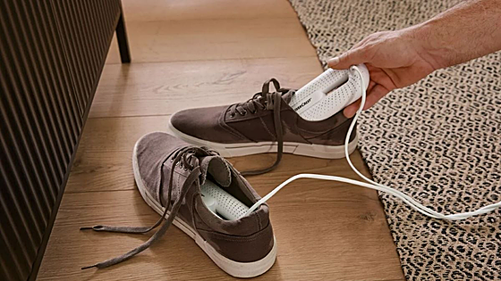 Ideal para los días grises: el secador de zapatos que deja todo listo para el día siguiente