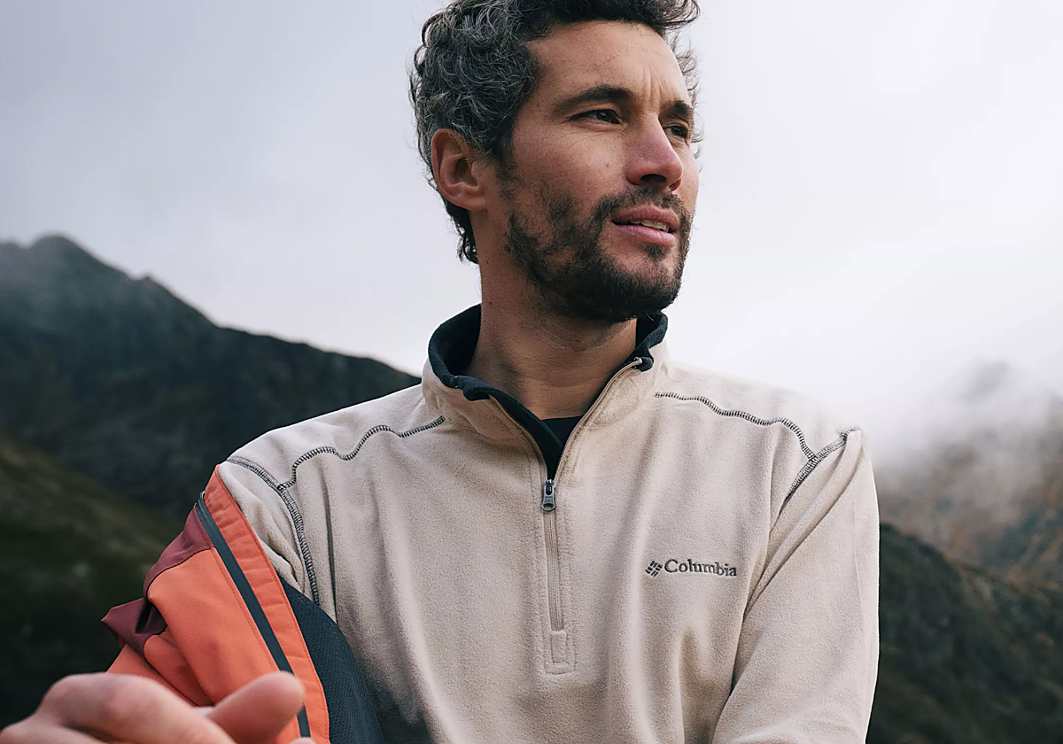Por fin un forro polar que abriga sin agobiar: Columbia lo deja casi a mitad de precio