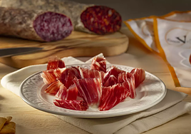 Jamón, salchichón y chorizo ibérico al 50%: el lote superventas que no puede faltar esta Navidad